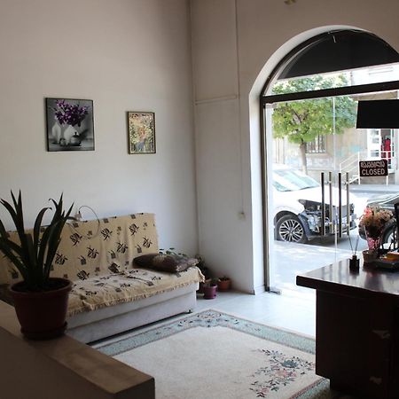 Hostel Near The Square Tbilisi Zewnętrze zdjęcie